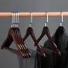 Kleiderbügel 10pcs Retro -Holz -Hemd -Kleiderbügel mit 360 ° rotierender Hakengarderobe Organizer Coat Rack für Kleiderjacke