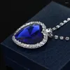 Colliers pendentifs Titanic Movie Heart of the Ocean Chain Pretty Royal Blue Big Crystal Collier pour femmes 18 "Velvet Sac