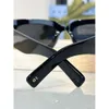 Designer Frame retangular Glasses de sol Luxuros Black Acetate Frame Fashion Stage Stage