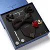 Zestaw na szyję pudełko prezentowe Mężczyzny marka luksusowe kaset kieszonkowy ślub męski bowtie jedwabny zestaw mankietów klipy krawata i zestaw broszki