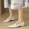 Chaussures décontractées Sandales plates pour femmes femme T-Straps Oxford pour mocassins Femelles perles rétro pointues Pompes basse