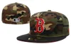 Классическая классическая Red Sox Fitted Hats Camo Top с Black Brim Team Logo Baseball закрытые шапки для мужчин и женщин5264274