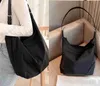 Bothes Designer Grandi sacchetti di spalle da donna nera di grandi dimensioni di grandi dimensioni per borse di nylon borse da trave da viaggio femminile da viaggio.