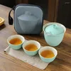 Ensembles de voies de thé Ensemble de voyage (un pot et trois tasses) outil de fabrication de thé de camping extérieur portable le cadeau pour les amoureux de la culture