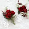 Dekoratif çiçekler 1pc yapay ipek plastik plastik gül damat boutonniere pim elbise korsasage gelin düğün düğün bilek çiçek parti dekor