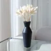 Vases créatives simples en noir et blanc en céramique arrangement de florais ornements décoratifs Géométrique Forme spéciale de forme spéciale