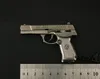 1: 3. Half Alloy Model Toy Gun Keychain QSZ92 Mini Pistolet de pendentif petit pistolet détachable Impossible de tirer