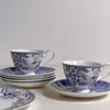 Tazze di piattini tazze di ceramica floreale retrò e piattini sotto la glassa piatto in stile cinese Serie di fiori di fiore di fiore tazza a due pezzi