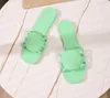 Yaz Bayan Terlik Sandalet Tasarımcı Terlik Lüks Düz Topuklu Moda Moda Günlük Konfor Düz Terlik Plaj Terlikleri 35-42