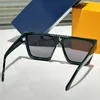 Bevis Damier Pop Solglasögon Z2432W Designer Solglasögon för kvinnor Röd Square Acetate Frame 100% UV -skydd Graverade metallremsvarumärken Män Square Glassar Z1502