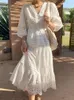 2024 Lente zomer Basis Casual jurken Nieuwe Europese Amerikaanse grensoverschrijdende damesvakantie Dames Damesontwerp Sense borduurwerk Franse witte midi rok