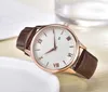 Royal Rose Gold Luxury Men's Fashion Watch Quartz Titta på tre pin Rose Gold Case Dial Dial Display Kalender Pin Buckle Belt