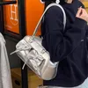 Xiuya Silver plissé des femmes plissées Sac à épaule élégante sac à main en cuir de mode coréen doux sweet simples dames boston 240510