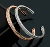 Europe America Style Fashion Lady Femme Titanium Steel Gravé B Lettre Singlle Row Diamond Open Bangle Bracelet 2 Color5508219