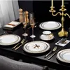 Ensembles de vaisselle 30pcs Royal Cutlery Set avec boîtier à couteaux Spoon Fork Inneildless Steel Flacware for Home Restaurant Party Gift