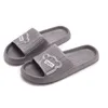 2025 Sandalias gruesas de moda Nuevas chanclas de color zapatillas de alta calidad Sandalias de playa para mujeres Toboganes Otro estilo antiguo
