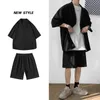 Лето 2 куска для мужской пиджаки и шорты негабаритная чистая посадка мужская одежда в корейском стиле повседневная свободная короткая рубашка наряды Man 240428