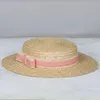 Berets FS 2024 Летняя плоская шляпа соломенная шляпа с бархатом и крючком ленточной лентой шляпы для лука