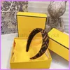 Concepteur bandeau accessoires de créateurs Hoops F Letters Headwrap Femme Brown Headraps Luxurys Designers Bijoux D221126F