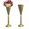 Bougends Vases en métal Gold / Silver Vase Vase Mariage Central Piete Centraire Route Road Flower Rack For Home Decoration IM878 /