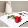 Rosen künstliche rote Seide weiße Rosenknospe gefälschte Blumen für das Haus Valentinstag Geschenk Hochzeit Innendekoration 1207 s