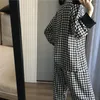 Pijama de roupas de sono feminino define mulheres 2 peças de manga comprida colar de colarinho de retalhos de retalhos de peito simples calça de moda simples e outono