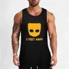 Herrtankstoppar grindr - o ft away tank top anime t -shirts västar för män gymkläder T240510