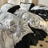 Bettwäsche -Sets 2/3pc Französisch Vintage Schwarze Rüschen Bettdecke Set mit Kissenbezügen Nordische Luxusblumen Pflanzendecke