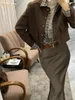 Jupes Clove Fashion Satin brun lâche pour femmes Élégant taille haute jupe longue occasionnelle Classic Classic Solid Clothing