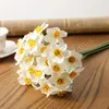 Flores decorativas 6 cabeças brancas artificiais Narcissus Flor Bouquet Home Garden Desktop Decoração Festa Floral Wedding Bridal Fake Stem