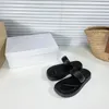 Slippels Leisure Dikke Soled Flip Flops For Women's Summer Wear High-End Anti Slip Sponge Cake verhoogde sandalen