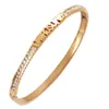 Pdany lycklig guld fyra bladklöver rostfritt stål runda öppningsbara armband fina smycken armband armband