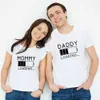 T-shirt pour femmes Mommy Daddy Chargement s'il vous plaît patiner Tshirt Tshirt Tshirt Camisetas Camisetas Maternity Tshirt Family T T240510