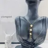 Ny designerhänge halsband för kvinnor 4/fyra bladklöver lockethalsband Högkvalitativ chokerkedjor Designer smycken 18K Platerade guldflickor present G969