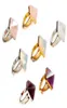 Crystals de pierre naturels Taille ajusté Aura Anneaux incrustés Pyramide Creative Big Ring European American Fashion Charm Reiki He8279778