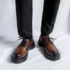 Scarpe casual Oxford italiano per uomini Lace Up Oxfords Designer in pelle abito in pelle rotonda per le dita dei derby classici formali da uomo