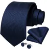 Cravate de cou Set Top Navy Blue Solid Tie pour hommes 100% Silk Mens Tie Hanky Cuffer Links Coup de cou Suit Business Wedding Party Tie Set MJ-7140