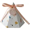 Boîte enveloppante Pyramide Discus de mariage Douche de bébé Papier de chocolat de douche de bébé avec emballage de ruban Small GiftQ240511