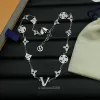 18K Gold plattierte Klee Halskette Designerin Frau LVW Briefe Halskette Armband Retro Kupfer Diamant-verkrustete Modedesign Halskette für Frau für Partygeschenkanzüge