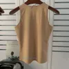 Kvinnor Vest Designer Tank Tops Summer Round Neck Sleeveless T Shirt Knit Iron Solid Color Top Fashion Luxury Camisole Trendy Vestido
