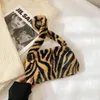 Storage Bags Fashion Women Cow Print Mini Shoulder Female Winter Plush Underarm Leopard Zebra Pattern Fluffy Tote Small Purses