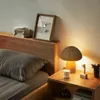 Trä svamp nattljus touch switch sovrum sängbord lampa valnöt bok trä varm dimbar skrivbord ljus USB debiteras 240507