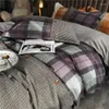 Клетные комплекты для постельных принадлежностей 4pcs Mirco Fiber и утолщание стеганых одеял для зимнего хлопкового клетчатого покрытия льняное покрытие Euro Euro