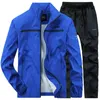 Mens Athletic Sweat Sweat 2 Piece Jacket Pant sets tenue Casual Gym Sports Jogging Basketball Trackies Sweates Vêtements masculins 240428