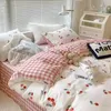 Kawaii Cherry Duvet Cover Set Kissenbezug Flachblatt Blumen Jungen Mädchen Zwilling in voller Größe Weiche Bettwäsche Kit Koreanische Ins Stil zu Hause 240430