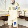 Herrespårslastbyxor Kort kostym Male Summer Solid Color Loose Tshirts and Shorts 2 Piece Set Japanese Style Outdoor Casual Tracksuit Men Q2405010