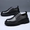 Scarpe casual uomini allacciati in pelle nera Office Office Sneakers Sneaker Outdoor Platform British Business Party Dress