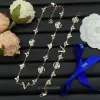 18K Gold plattierte Klee Halskette Designerin Frau LVW Briefe Halskette Armband Retro Kupfer Diamant-verkrustete Modedesign Halskette für Frau für Partygeschenkanzüge