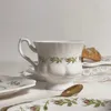 Tazze piattiere tazze da caffè rosa retrò e piattini mettono tazze da tè rosso inglese tazze in ceramica tazze squisite tazze da regalo per la casa