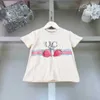 Fashion bébé t-shirts Red Apple Match Cotton Girls Boys Corchons à manches courtes Designer Kids Vêtements Enfant d'été Tees